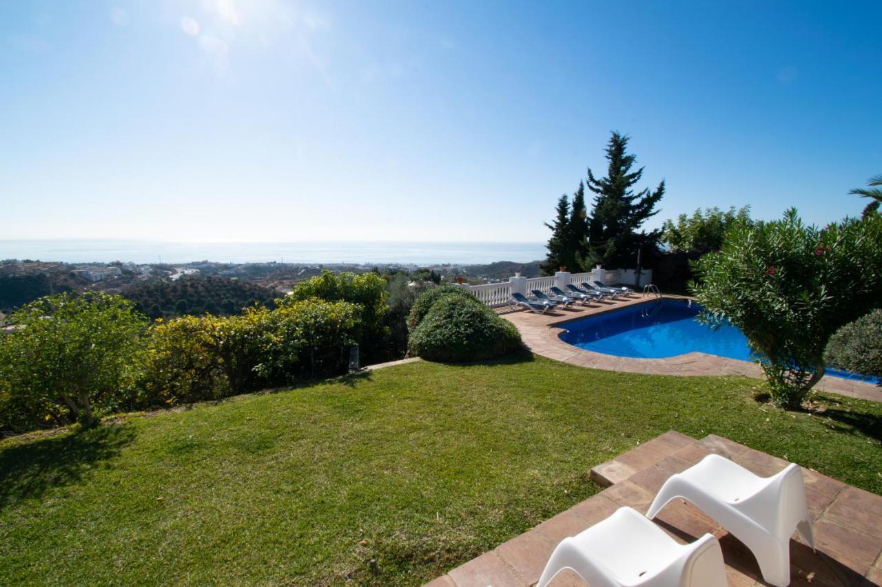 Gran Villa Con Vistas Al Mar Y Piscina Privada Malaga Luaran gambar