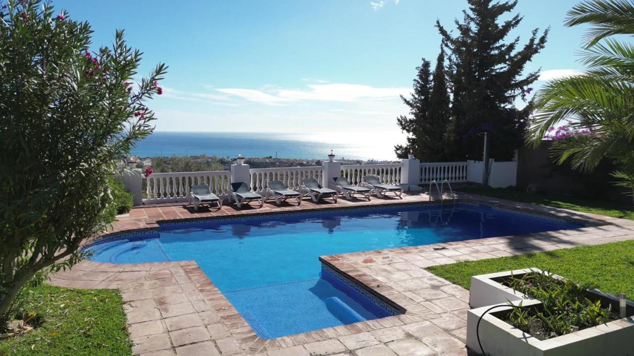 Gran Villa Con Vistas Al Mar Y Piscina Privada Malaga Luaran gambar