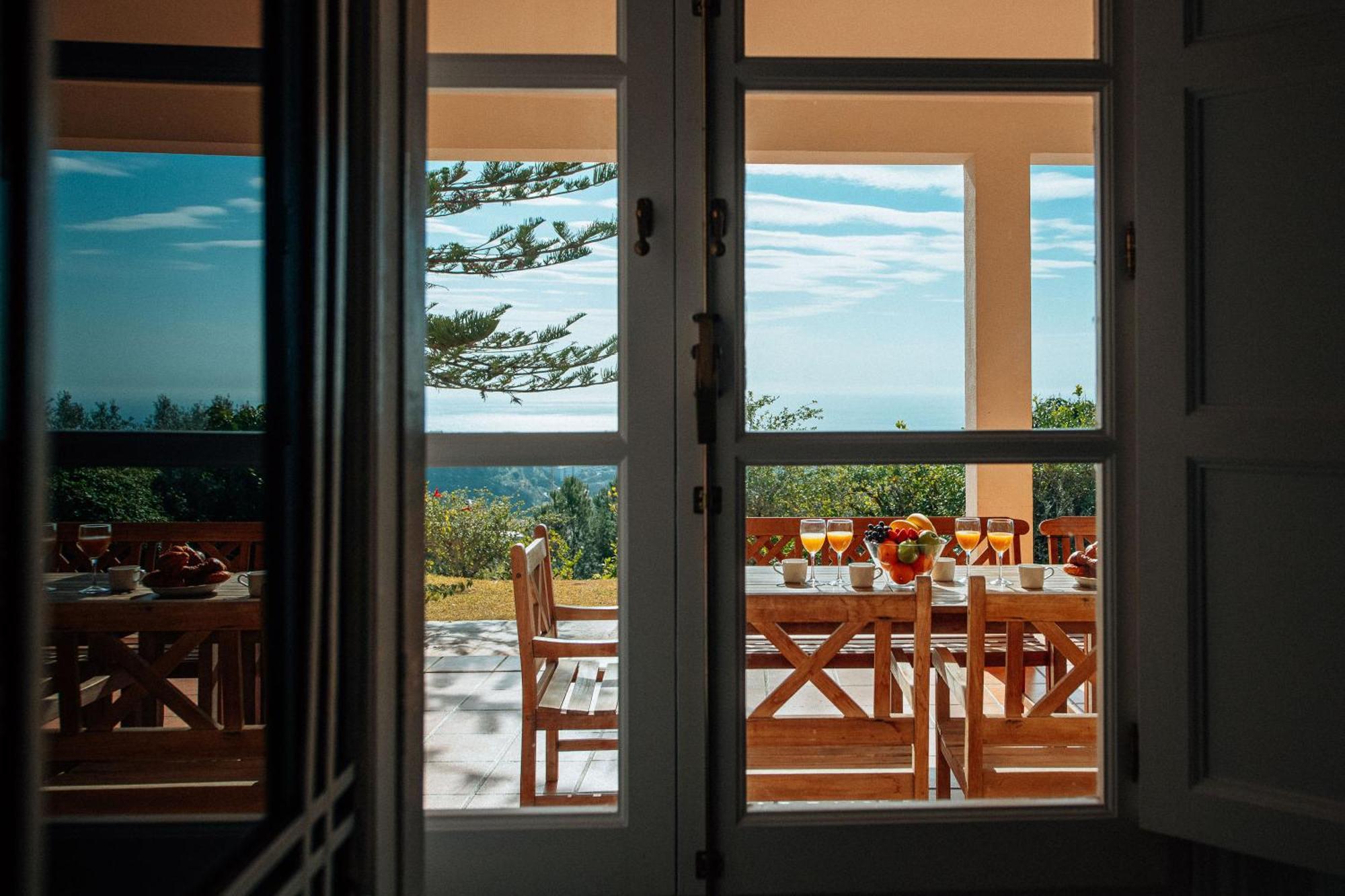 Gran Villa Con Vistas Al Mar Y Piscina Privada Malaga Luaran gambar
