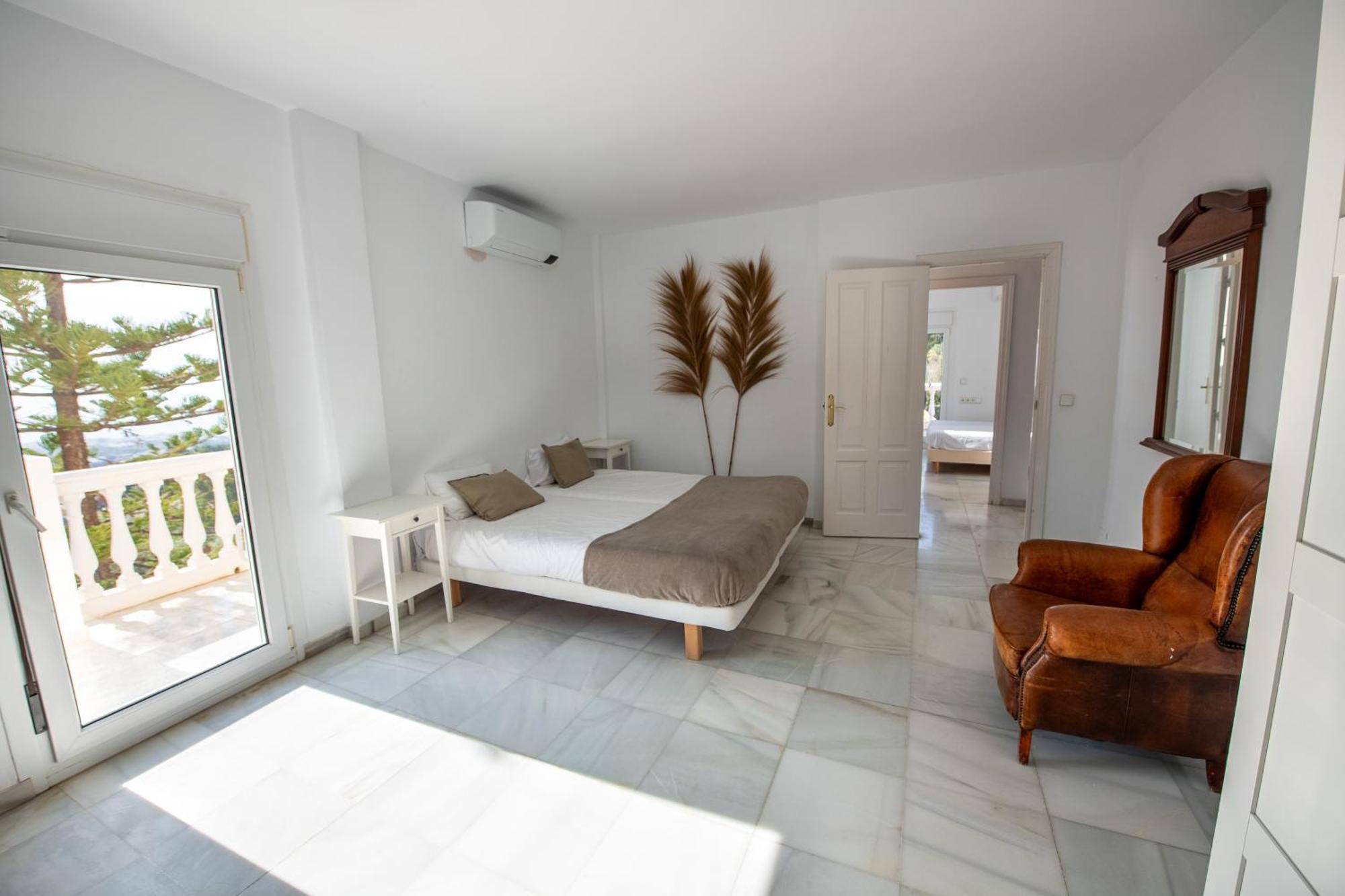 Gran Villa Con Vistas Al Mar Y Piscina Privada Malaga Luaran gambar